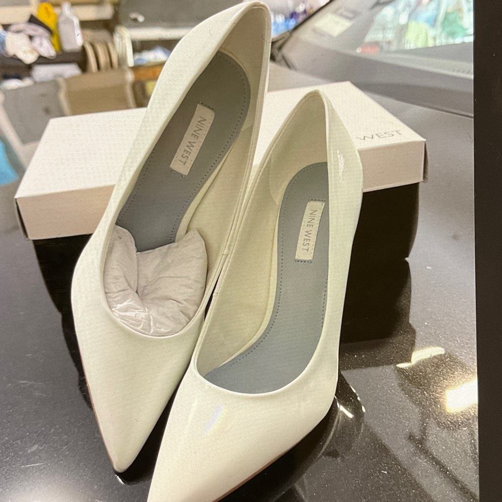 Nine West Elegant Cream Heels